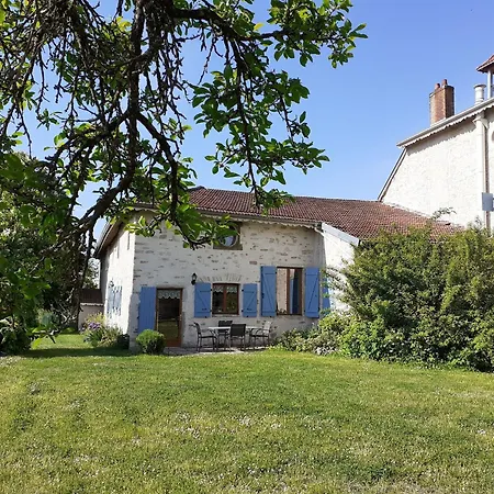 Holiday home Familial Calme Avec Jardin, Wifi Et Equipements Bebe, Animaux Acceptes - Fr-1-584-92 *
