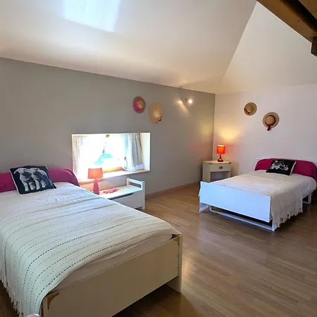 Familial Calme Avec Jardin, Wifi Et Equipements Bebe, Animaux Acceptes - Fr-1-584-92 * Saint-Germain (Meurthe-et-Moselle)